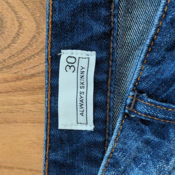 Gap 1969 Floral Print Skinny Ankle Capri Jean - Picture 3 of 10